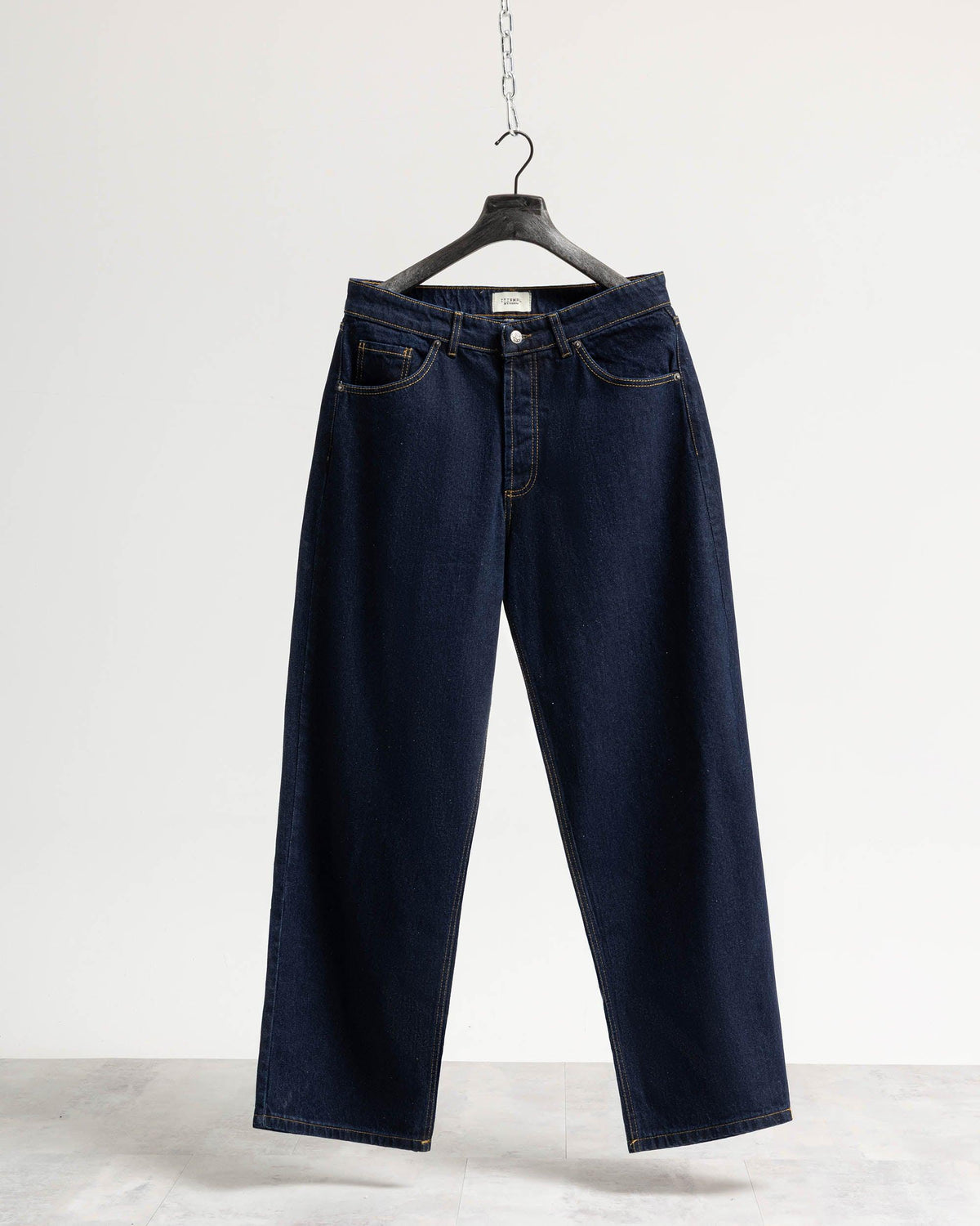 Jeans baggy blu resinato