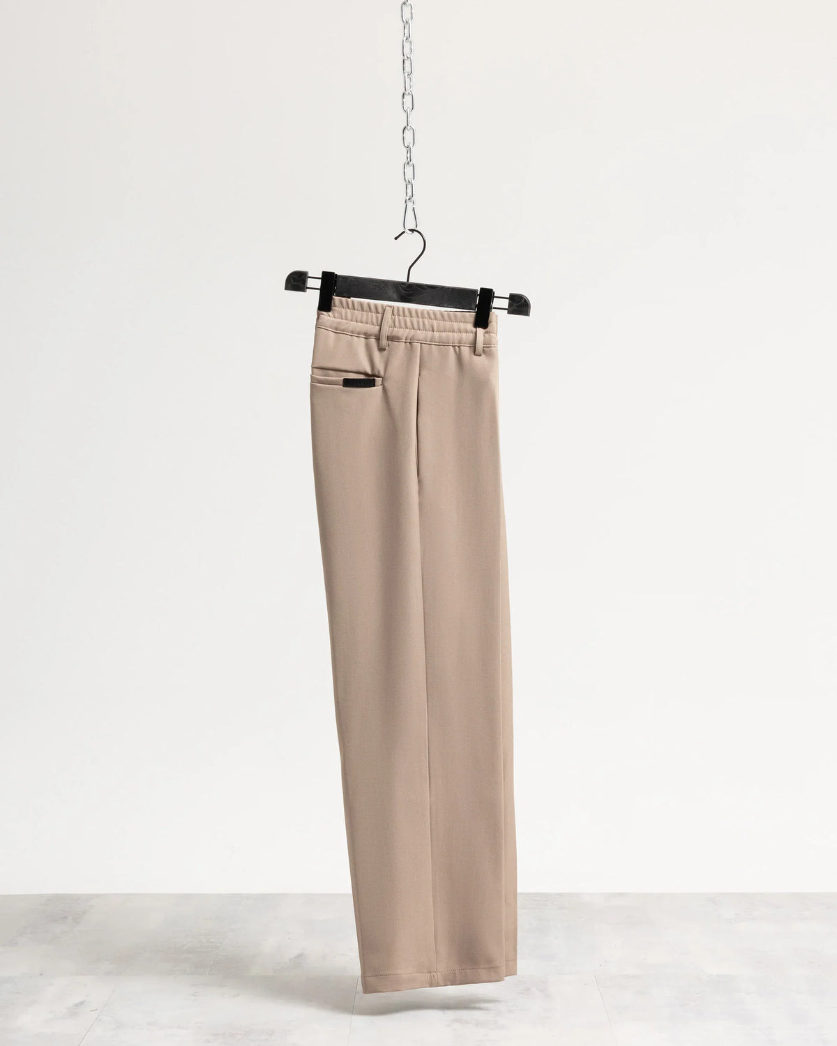 Pantalone fondo ampio tessuto classico