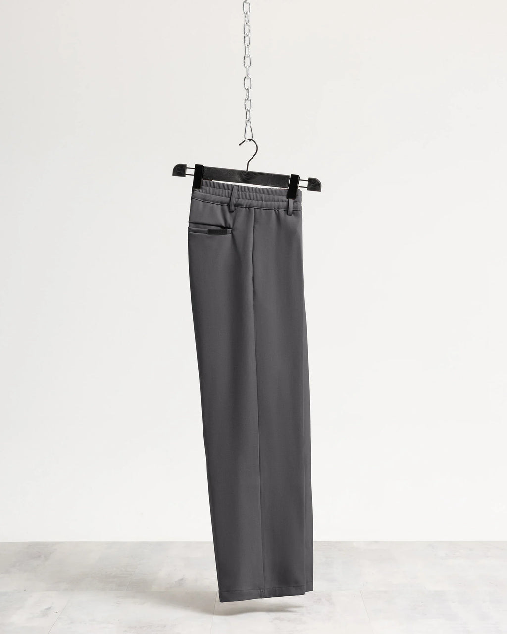 Pantalone fondo ampio tessuto classico