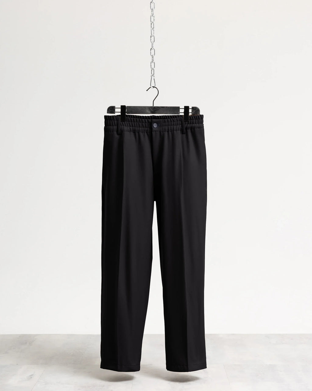 Pantalone fondo ampio tessuto classico