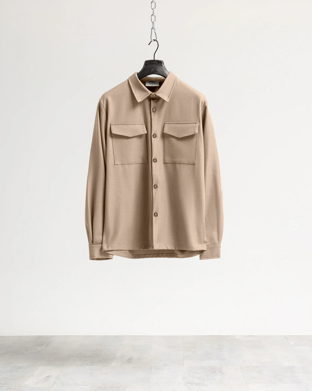 Camicia con tasconi tessuto classico