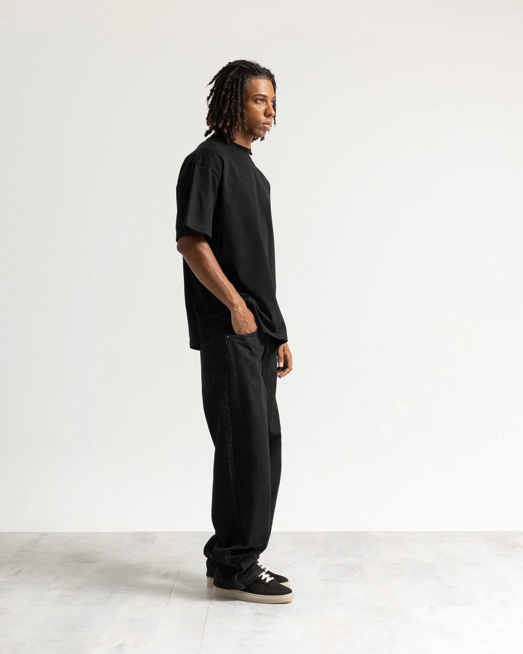 Jeans baggy nero resinato