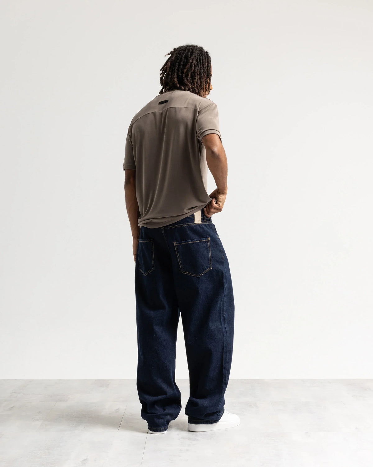 Jeans baggy blu resinato