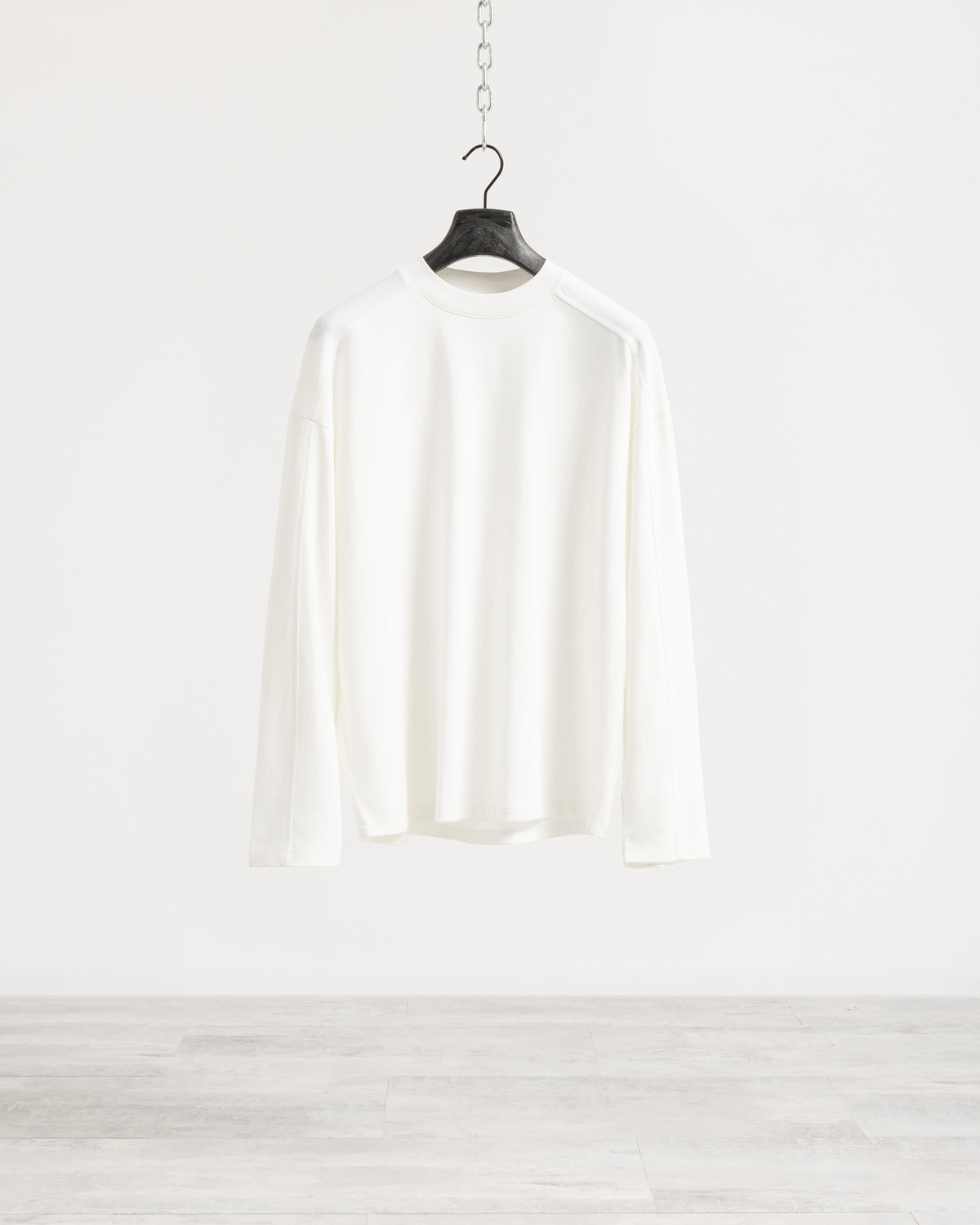 T-shirt longsleeve con tagli