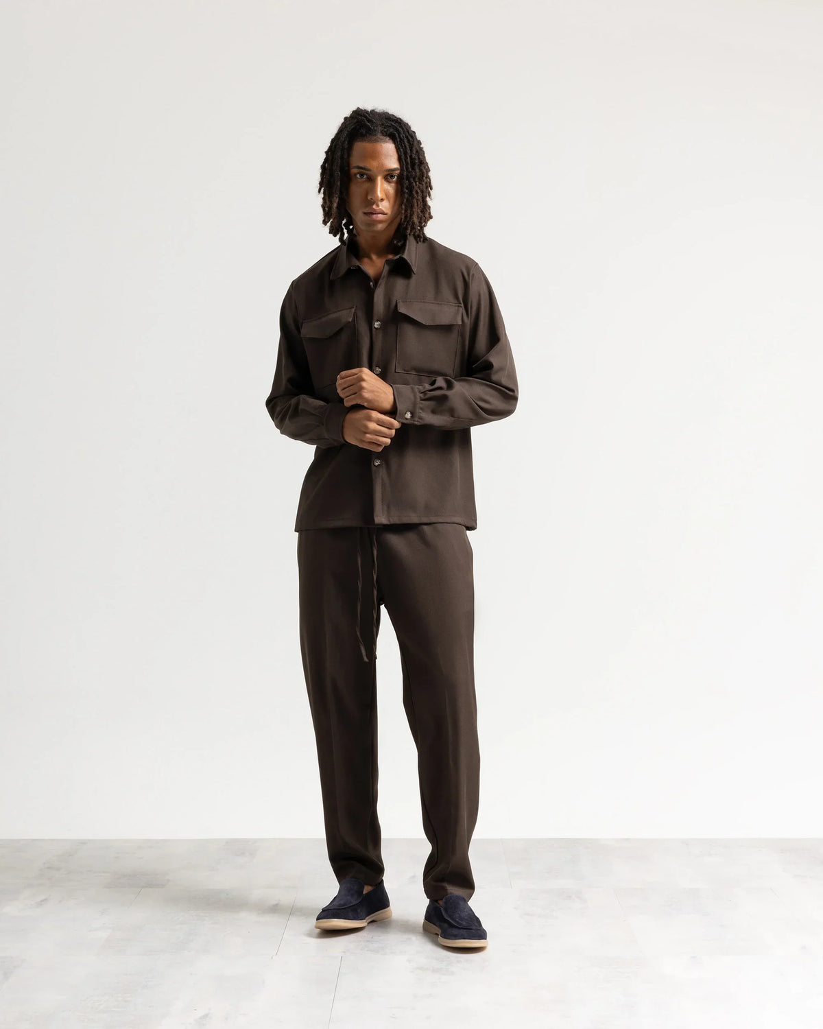 Camicia con tasconi tessuto classico