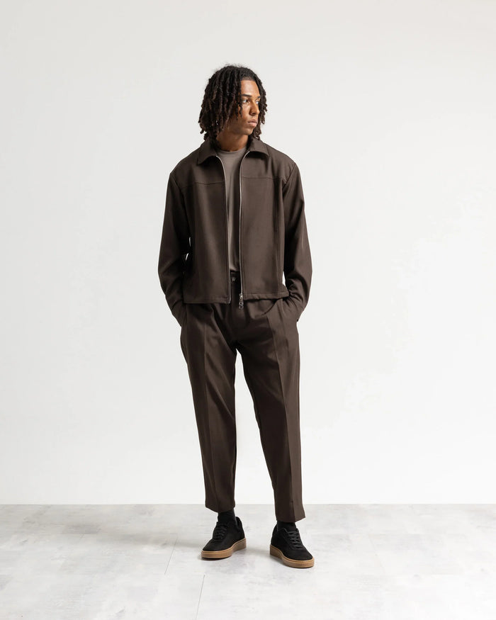 Pantalone regular tessuto classico - Moro