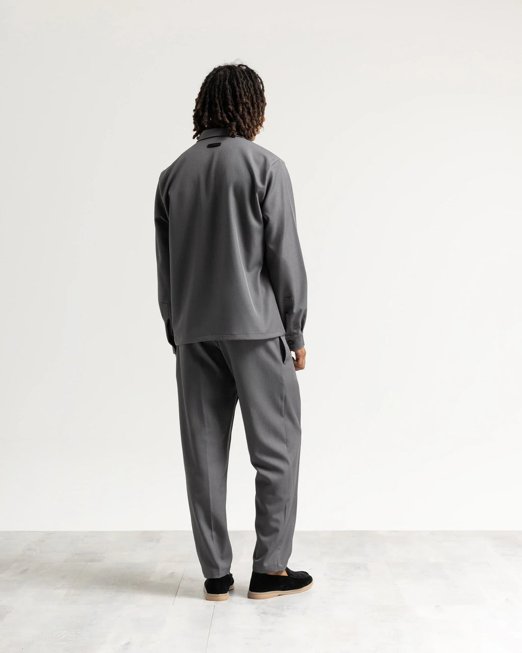 Pantalone regular tessuto classico